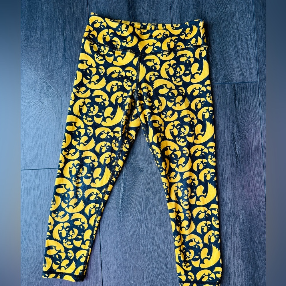 Iowa Hawkeye Leggings size small